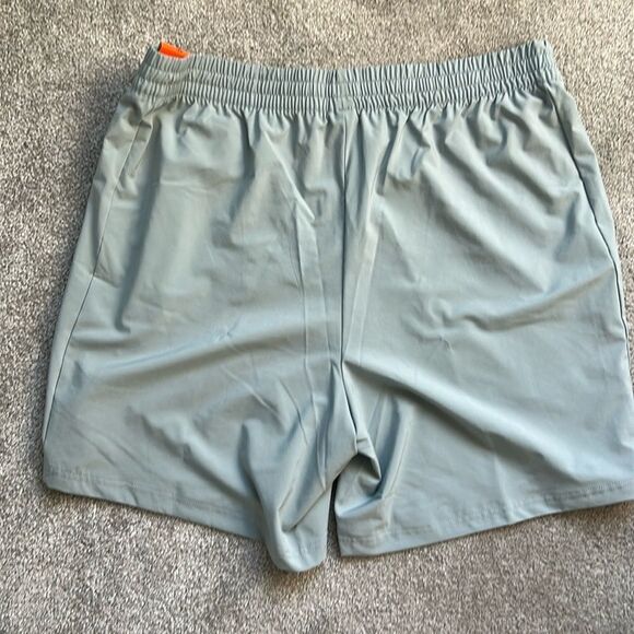Puma Gray Athletic Shorts Lightweight Moisture-Wicking activewear, Small, NWT… - Picture 2 of 8